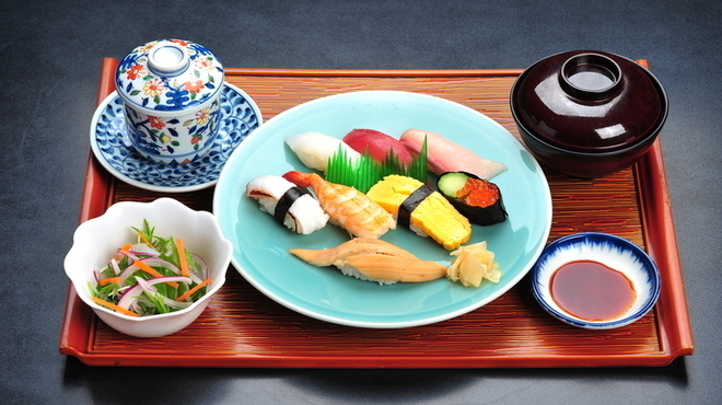 すし亭 - メイン写真: