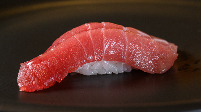 寿司割烹やまちょう - 料理写真:中とろ