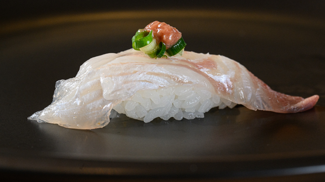 寿司割烹やまちょう - 料理写真:平目