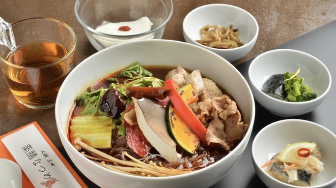 火鍋三田 薬膳なつめ - メイン写真: