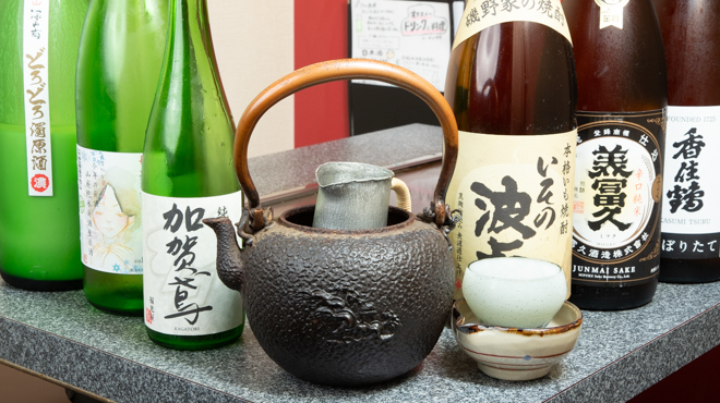 Teppan Dainingu Ottantotto - メイン写真:日本酒をメインに取り揃えています