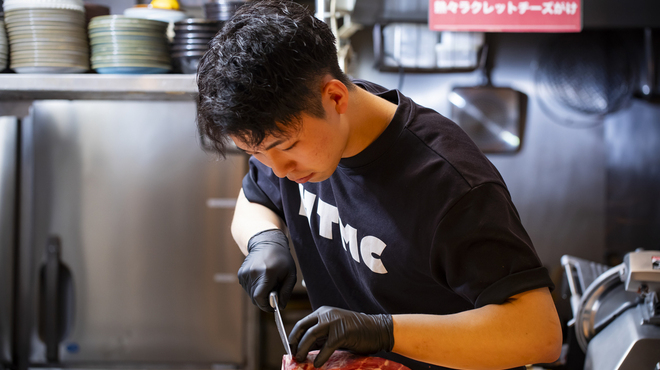 北海道産ひつじ肉炭火兜ひつじ×烤羊肉 - メイン写真: