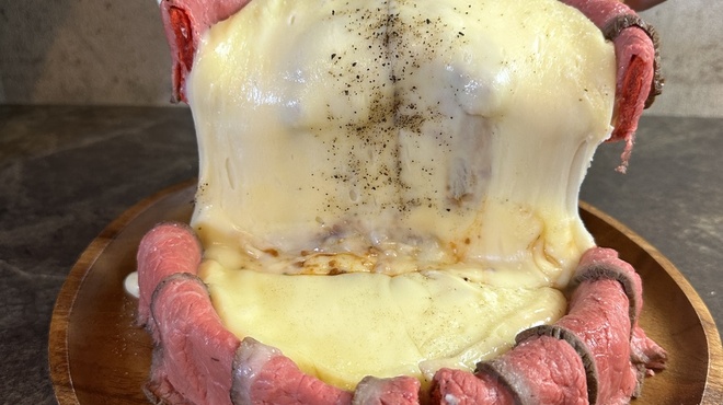 シカゴピザ＆スフレオムレツ Meat&Cheese ARK2nd - メイン写真: