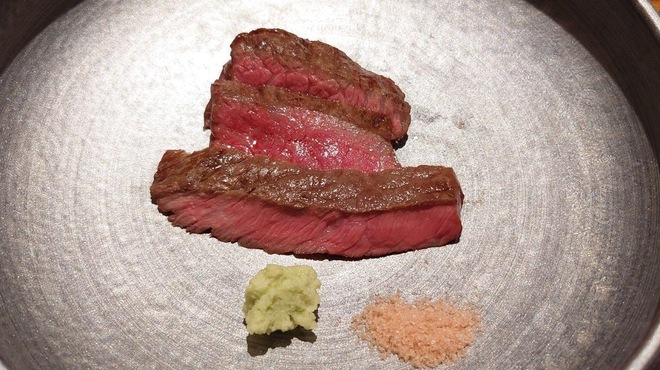 元町 井おか - 料理写真:夜のコース　黒毛和牛炭火焼き