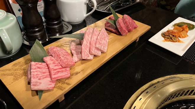 近江亭 - 料理写真:近江牛カルビ、ロース、フィレ