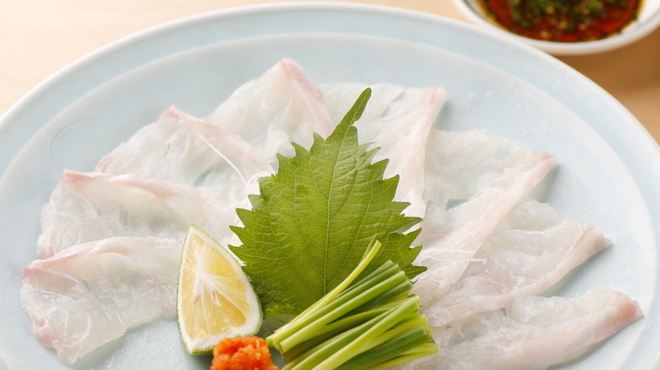 飯家くーた - 料理写真:高級魚・あら(くえ)の薄造り。かなりの美味！