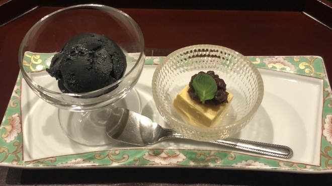 角さん - 料理写真:◆甘味：竹墨アイス、チーズケーキあんこ