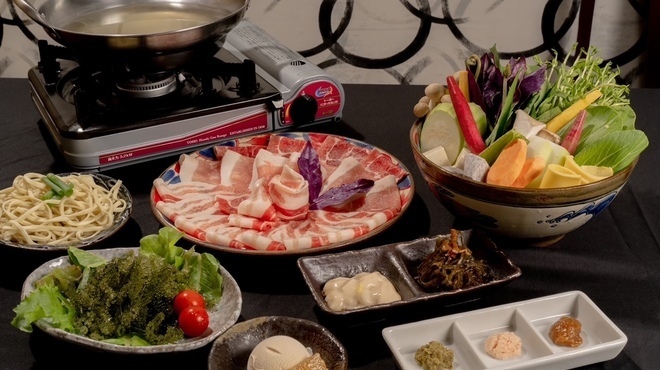 Junkettou Kin Agu Shabushabu Kin - 料理写真: