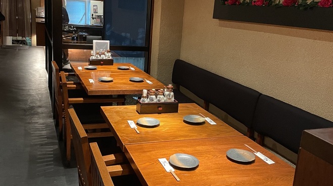KOKUBA - 内観写真:１階テーブル席