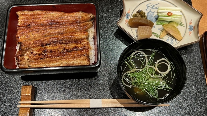 日本橋 鰻 伊勢定 蓮 - 料理写真: