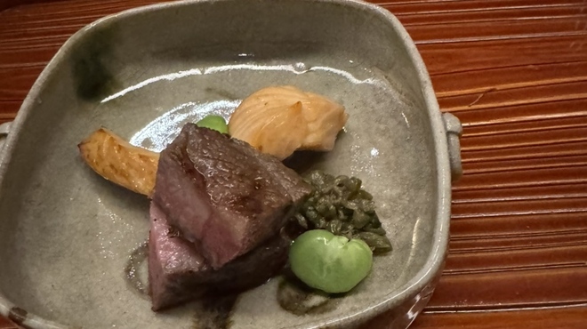 懐石 円相 - 料理写真:桜鱒と相州牛　一皿に2種の喜び｡コチラも食材の対比が楽しい｡