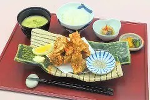 Hakata Shokusai Hyoutei - 料理写真:平日ランチ限定　鶏ももの唐揚げ定食
