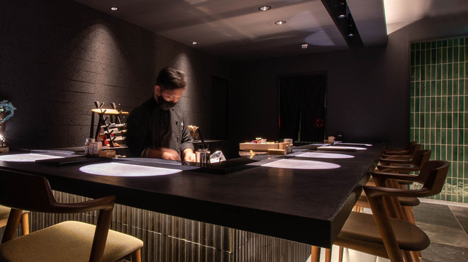 焼鳥吉峰 - 内観写真: