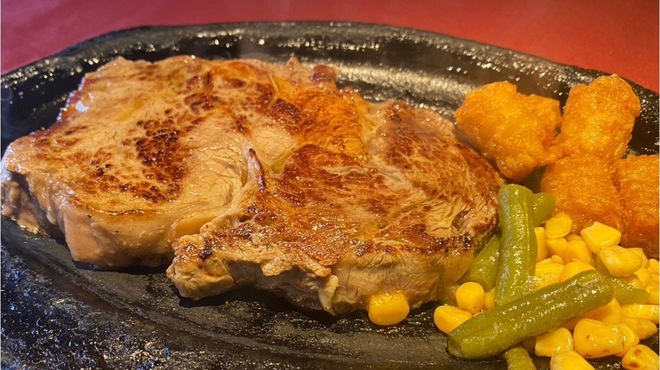 PUB LOUNGE EMERALD - 料理写真: