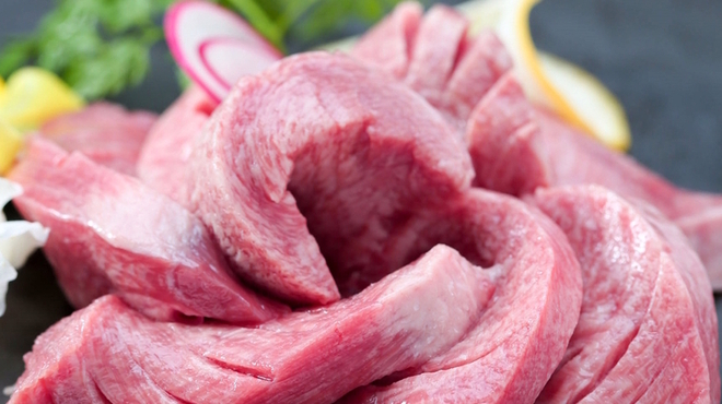 炭火焼肉・にくなべ屋 神戸びいどろ - メイン写真: