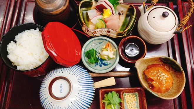 三彩 - 料理写真:鯛茶漬け