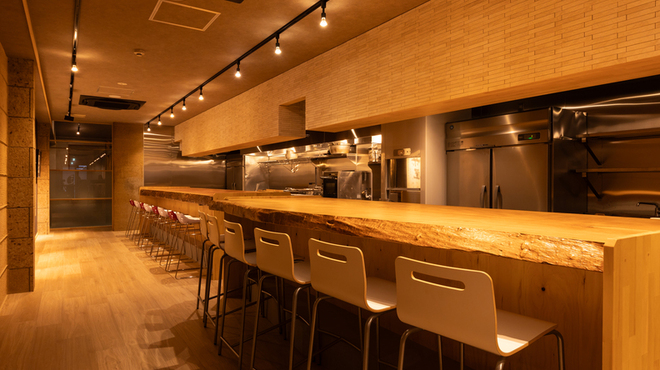 Foods bar 栞屋 - メイン写真: