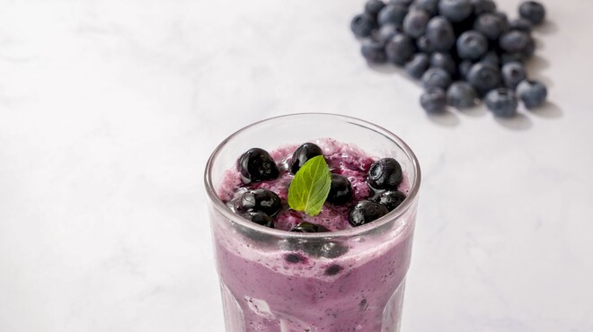 オールカフェ×タニタカフェ - ドリンク写真:ブルーベリーカムージー