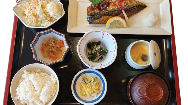 食事処 鷹勝 - 料理写真:塩サバ定食