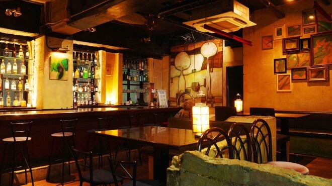 HACHIRO'S BAR AND CAFE - メイン写真: