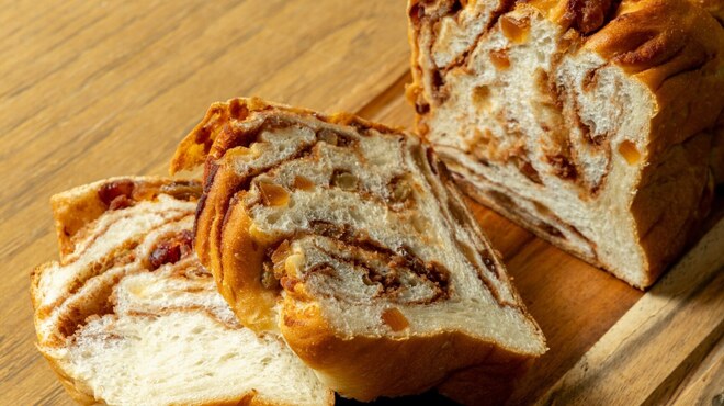 天然酵母の食パン専門店 つばめパン&Milk - メイン写真: