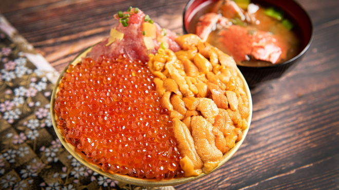 うに専門店 世壱屋 - メイン写真: