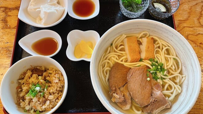 島とうふ 春おばぁ食堂 - メイン写真:
