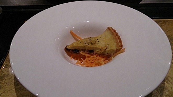 那古亭 - 料理写真:フォアグラ入りキッシュ