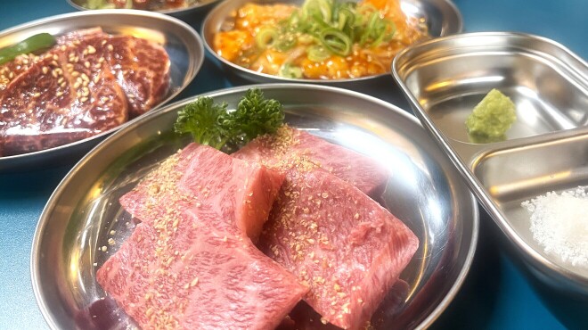 Taishuu Yakiniku Sakaba Maun - メイン写真: