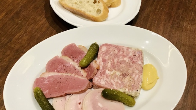 和牛ハンバーグ&ステーキ 肉屋 格之進 F - メイン写真: