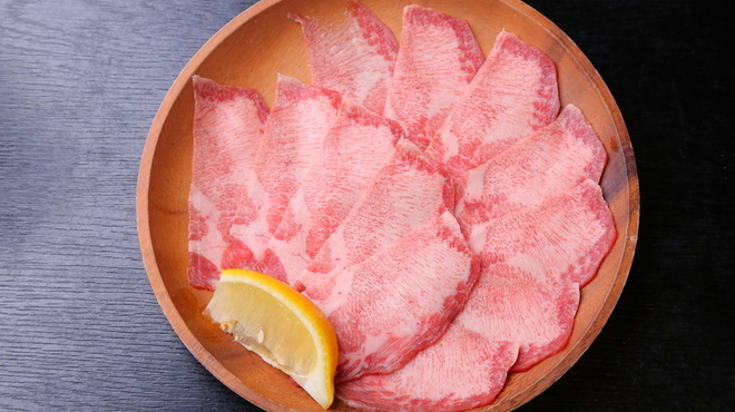 焼肉三徳 - メイン写真: