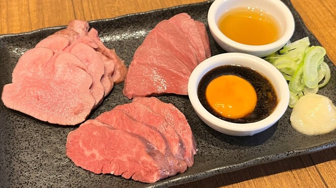 肉酒場 とろっと - メイン写真: