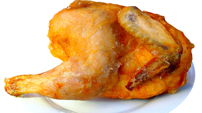 しぞ～か - 料理写真:豪快！外パリ！中ジュ～！鶏の半身揚げ（選べるスパイス付き）