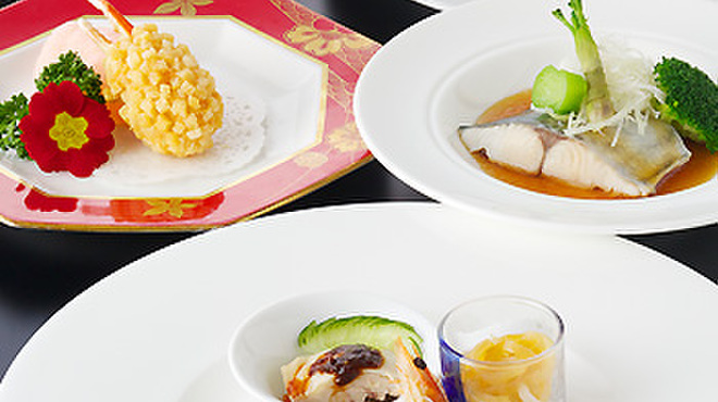 中国料理 龍鳳(ホテルアゴーラリージェンシー大阪堺) - 料理写真:料理長就任記念コース
      