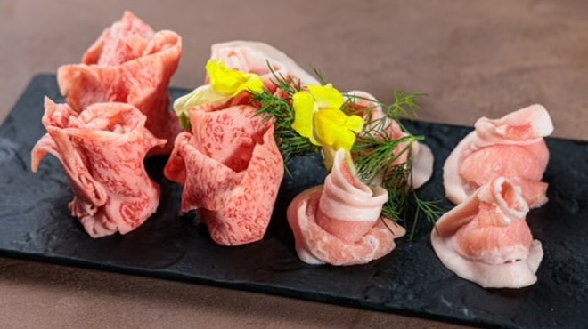Yoshiki - 料理写真:お肉の盛り合わせ