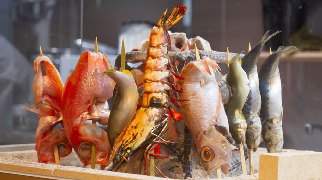 蝶番 - メイン写真: