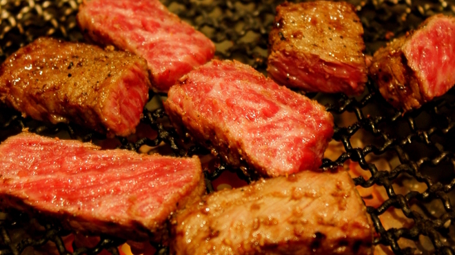 たれ焼肉・ホルモン・にくなべ たまや肉店 - メイン写真: