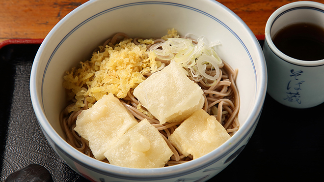 新宿 そば蔵 - 料理写真:とろーりのびるおもちと一緒に♪（温・冷あります）