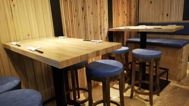 大宮牡蠣Bar - メイン写真: