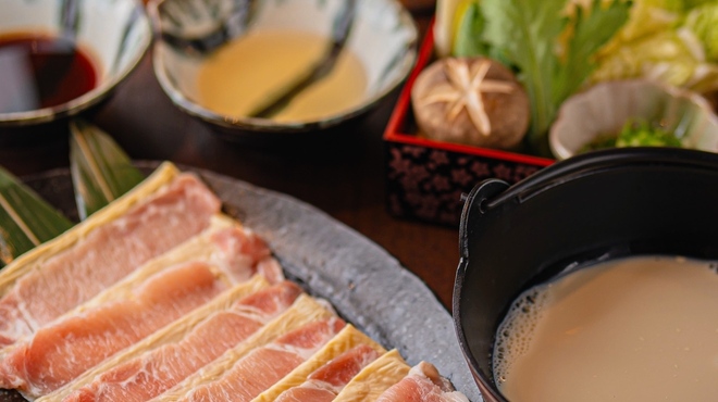 Sukiyaki Shabu Shabu Momiji - 料理写真: