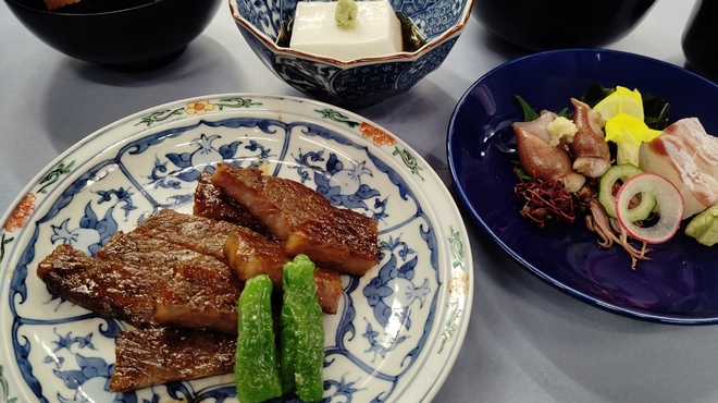 正月屋吉兆 - メイン写真: