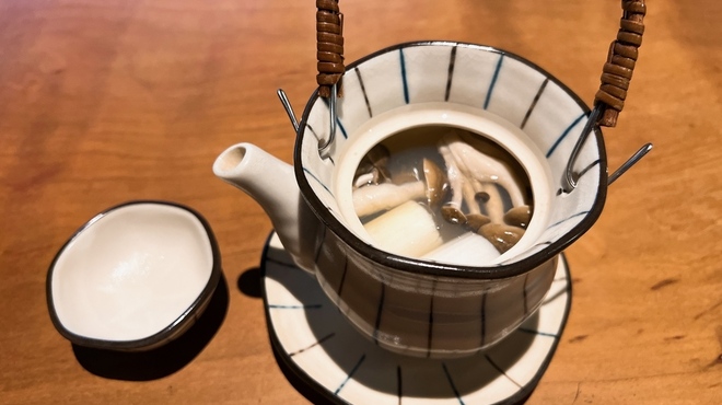 こ熊や - 料理写真:土瓶蒸し風の寄せ出汁