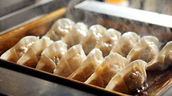 大衆餃子酒場ニューマルケン - メイン写真: