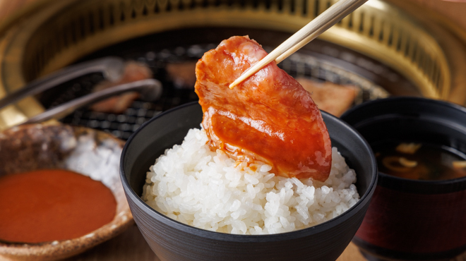 炭火焼肉一升びん - メイン写真: