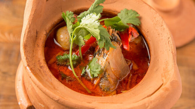 タイ・イサーン料理ヤムヤム - メイン写真: