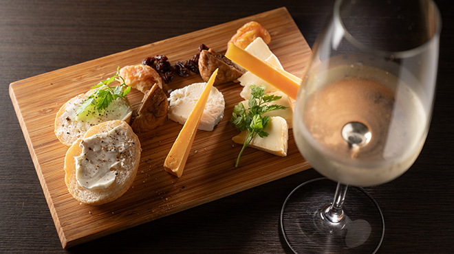 アンジュヴィンヤード ワイン&バー - メイン写真: