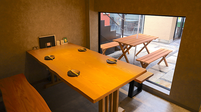 サインビーエス - メイン写真: