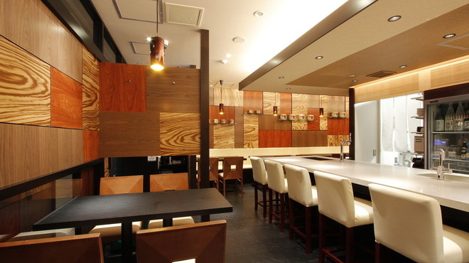 日本酒スローフード方舟 東京駅黒塀横丁店 東京 日本酒バー 食べログ