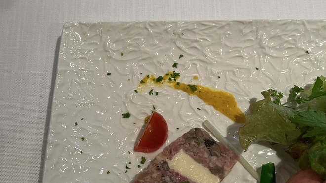 パリゴー - 料理写真:オードブルのカシューナッツ•チーズ•キノコのパテドカンパーニュ