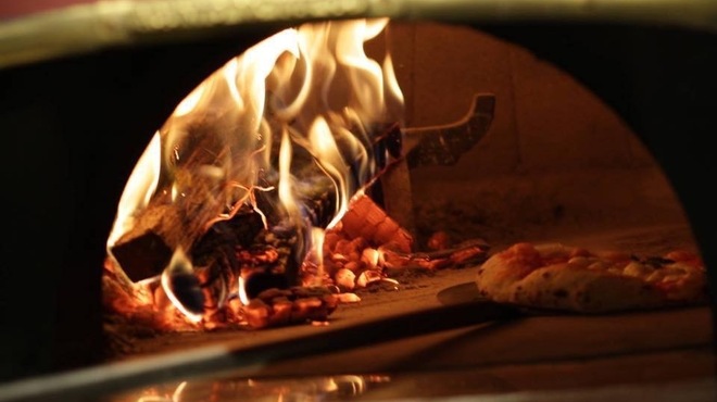 薪窯ピザとワイン SUONARE - メイン写真: